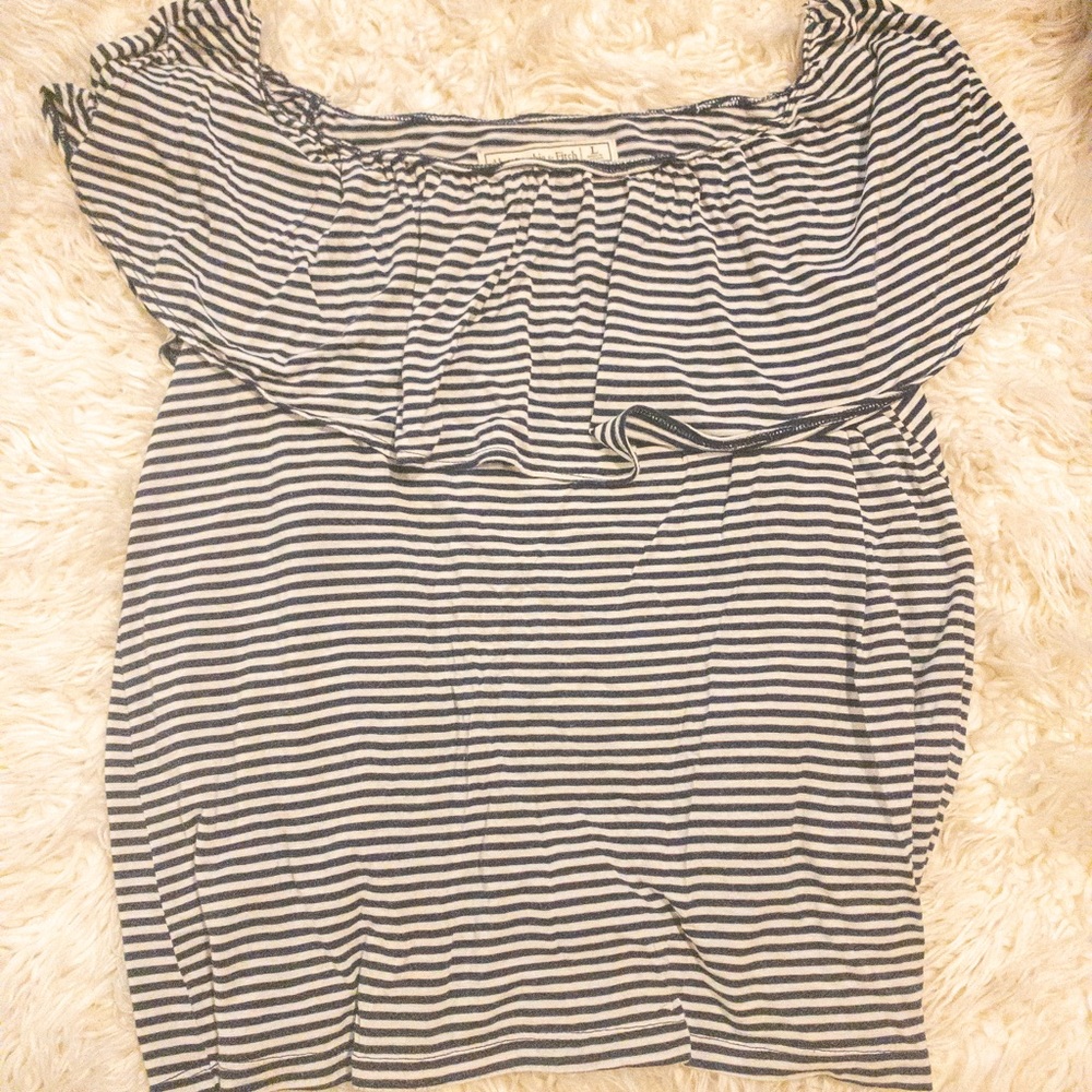 Off the shoulder tank!